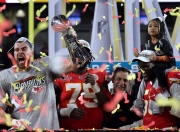 爱游戏官方-拉沃尔杯翻盘戴维斯杯，辛纳带队取胜