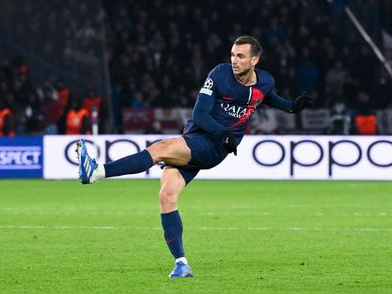 巴黎圣日耳曼球星因伤缺席关键比赛