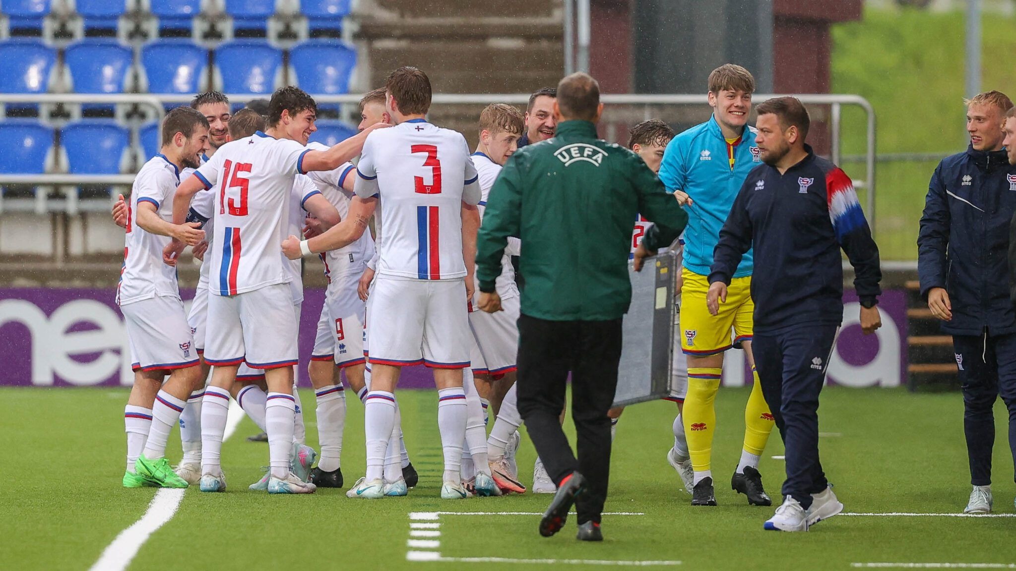 关于法国门将失误连连故意避谈下一步计划的信息