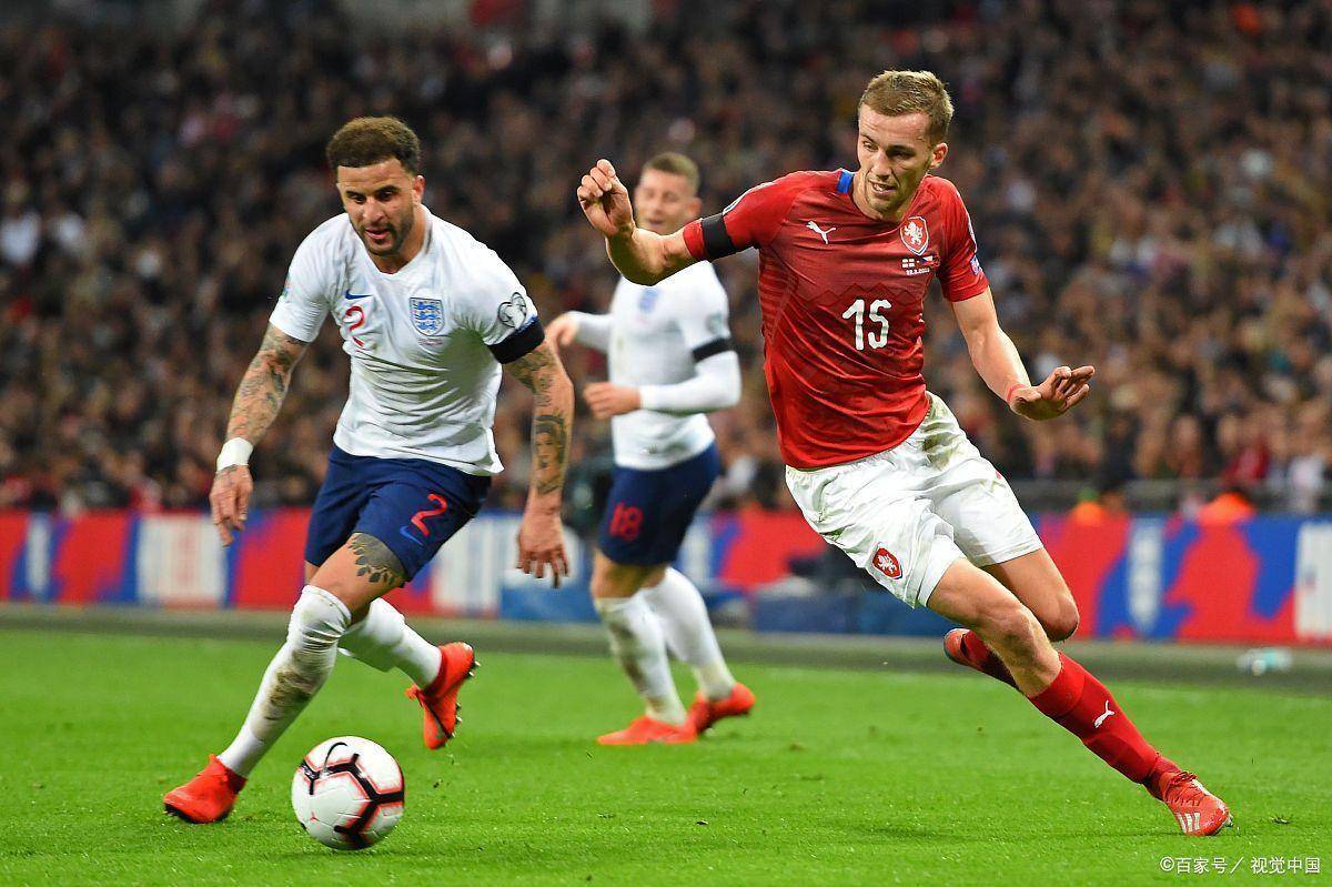 捷克球星在德甲比赛中表现抢眼