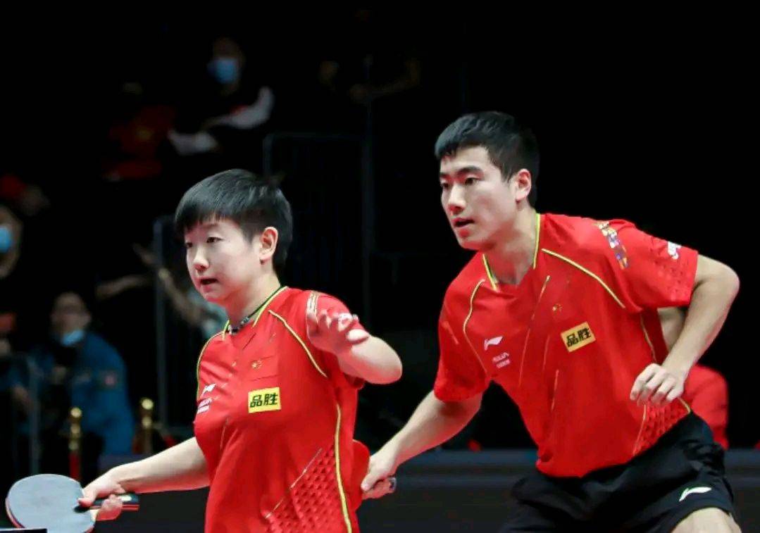 战术配合默契促成完美进攻得分