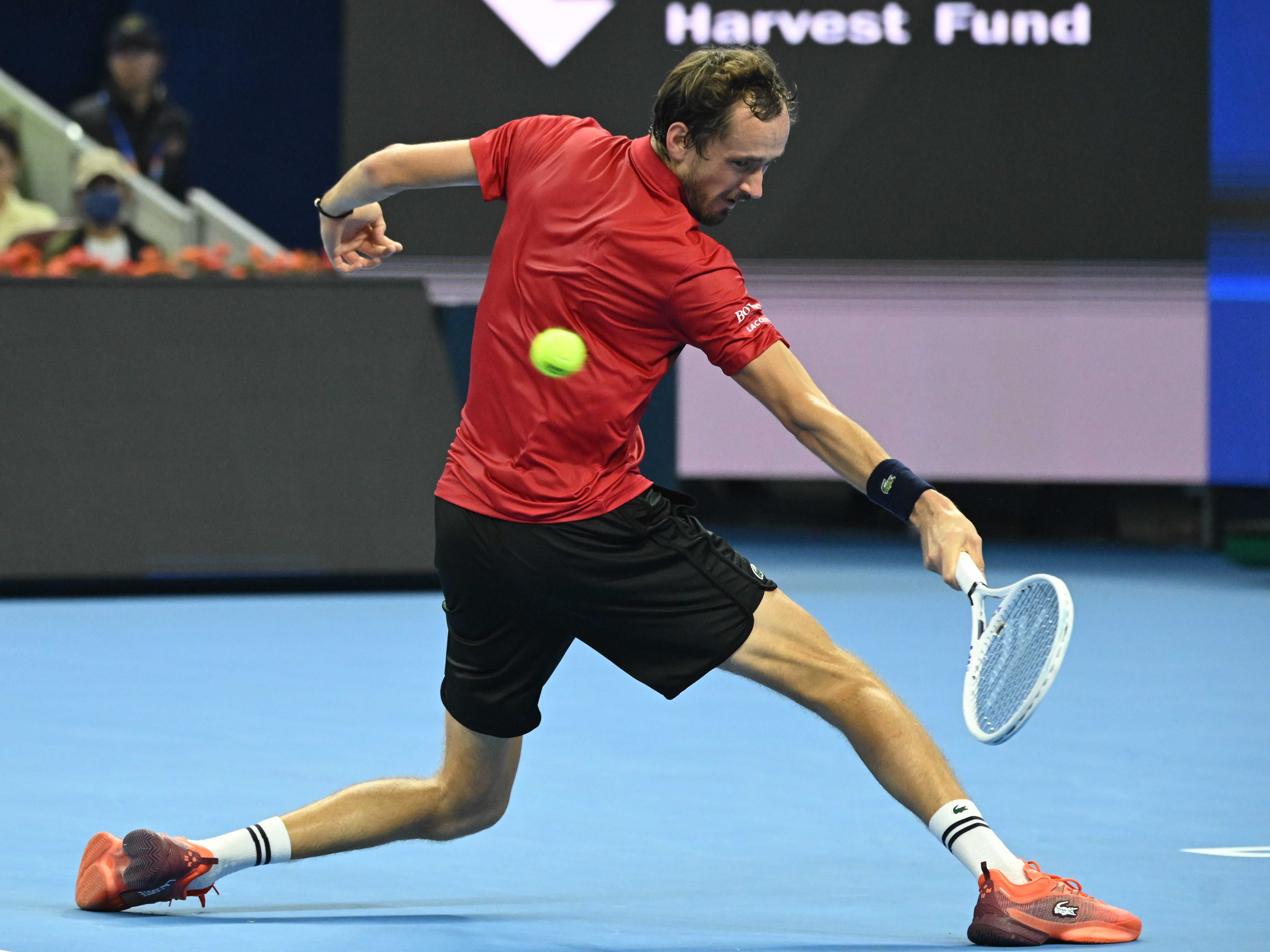 美国网球队逆转法国网球队，梅德韦杰夫打破历史纪录的简单介绍