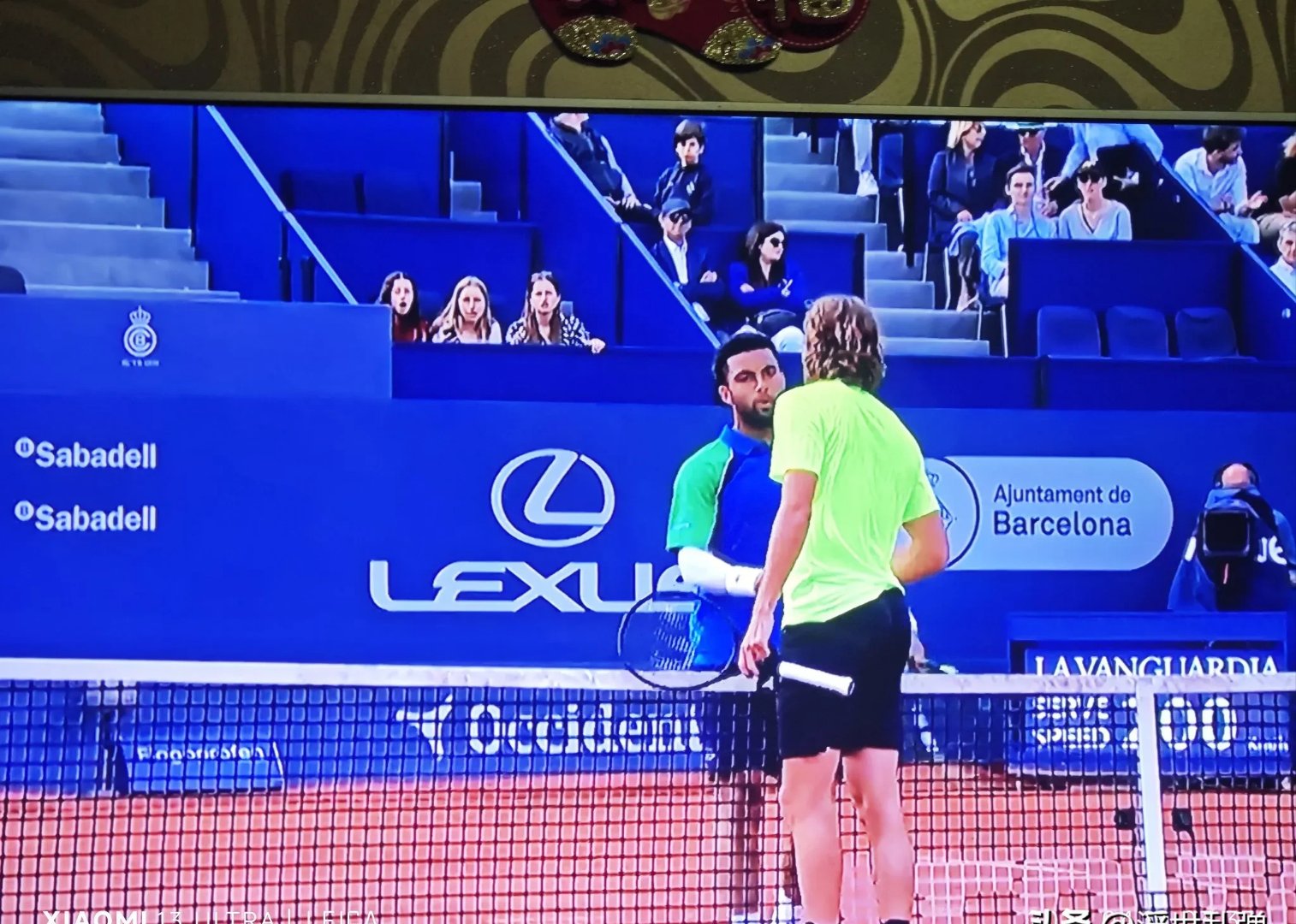 法国网球队翻盘世界网球队，西西帕斯绝境逆转