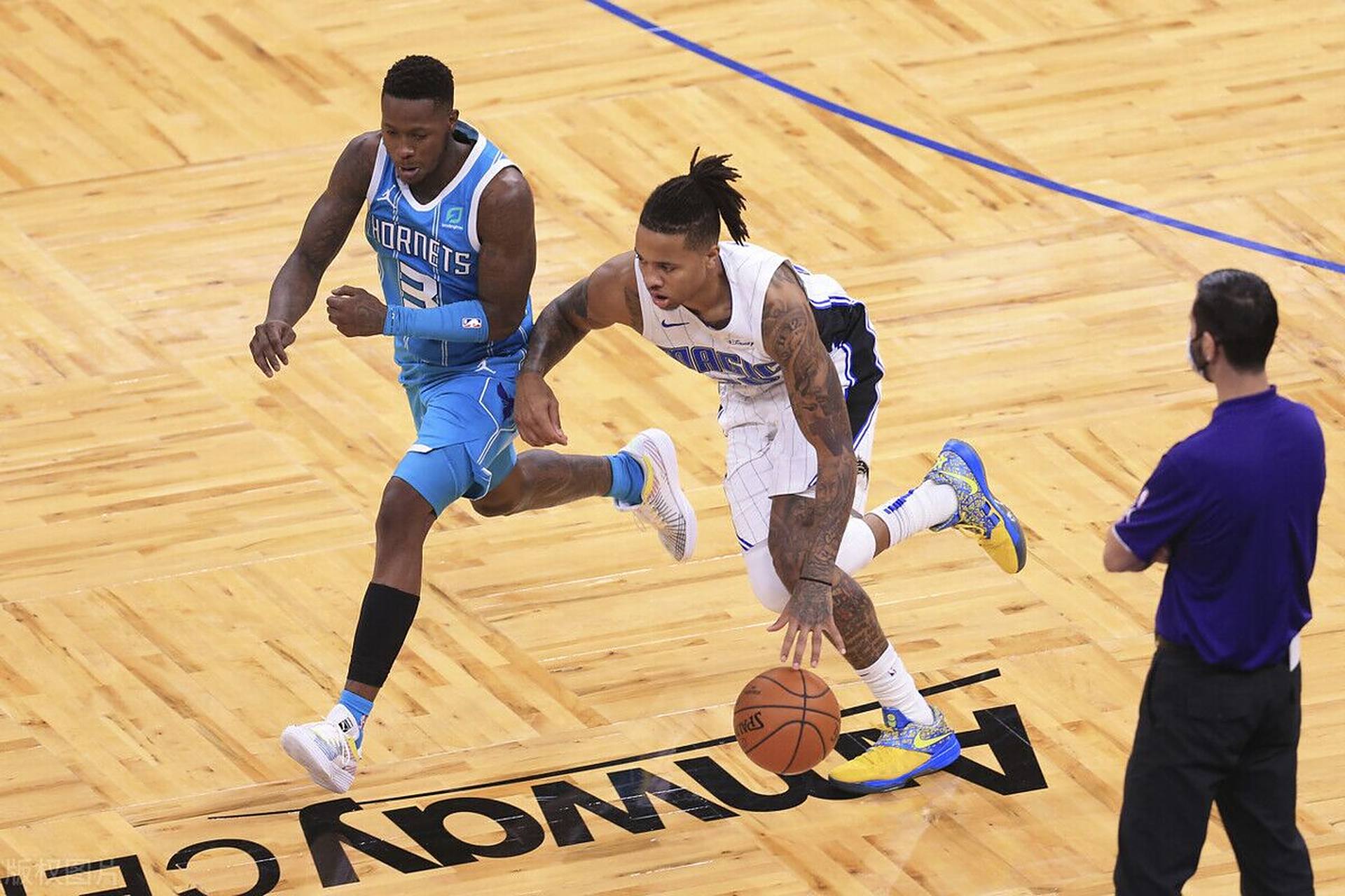 关于黄蜂逆转魔术取得胜利的信息