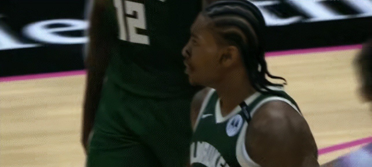 篮湖客场击败热火，浓眉表现抢眼的简单介绍