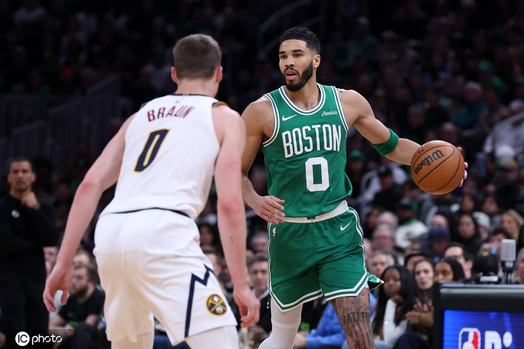 凯尔特人大胜魔术，蜂