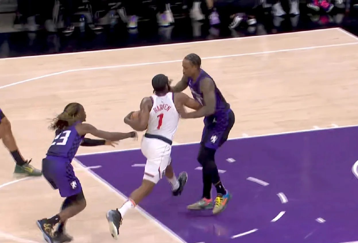 火箭惜败独行侠，系列赛被扳平