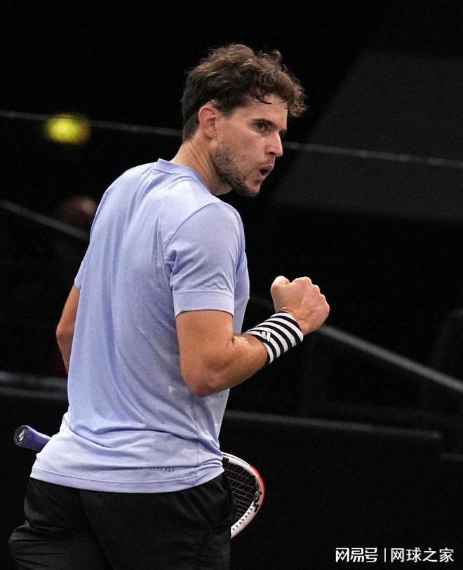 意大利网球队完胜美国网球队，瓦林卡送出助攻