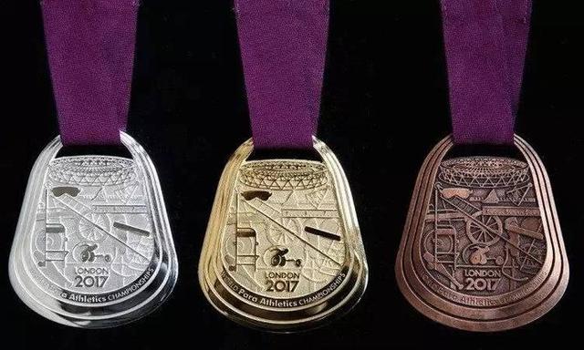 关于印度羽毛球队逆转英格兰羽毛球队，辛杜统治全场的信息