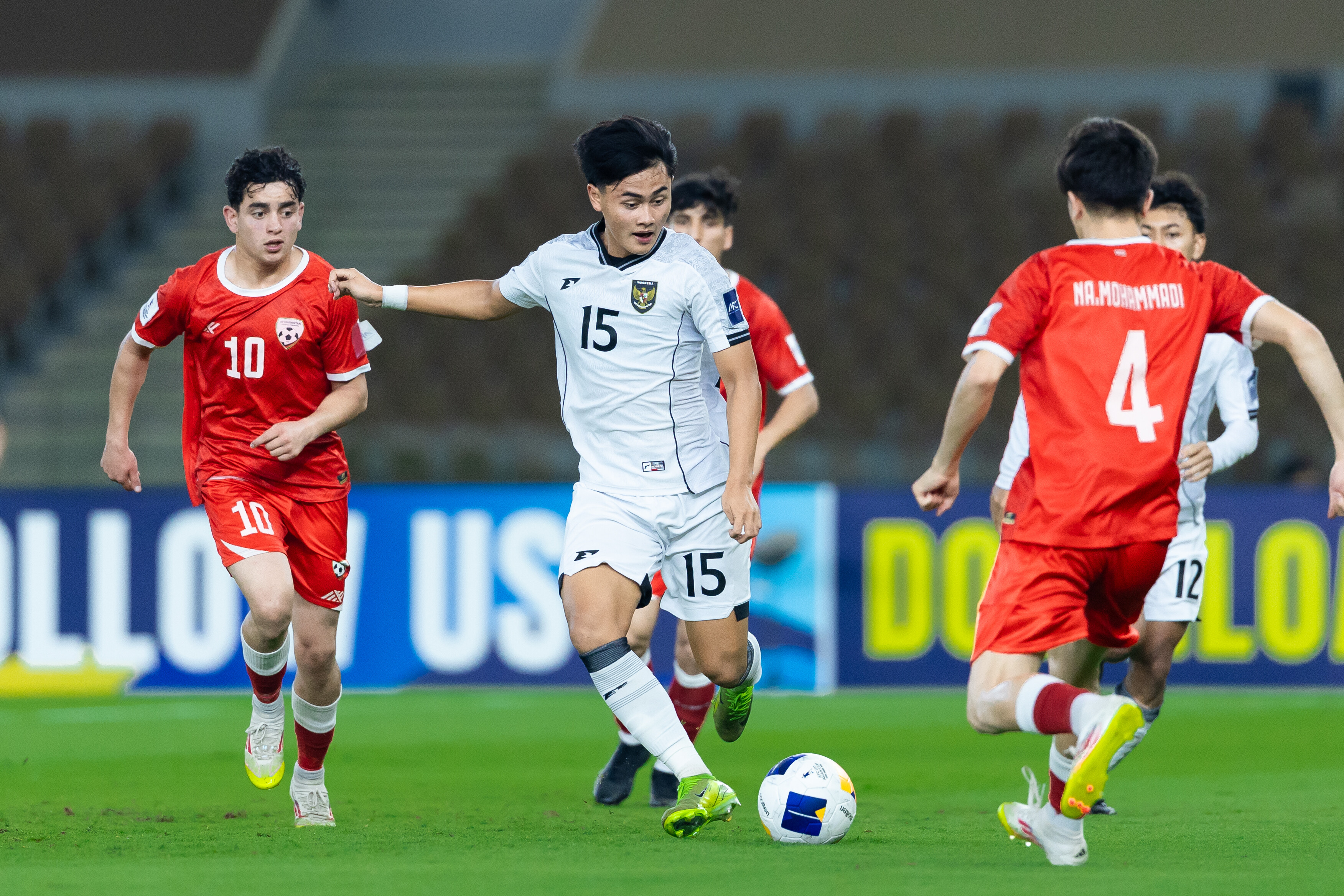 印度队完胜韩国队，石宇奇带队取胜