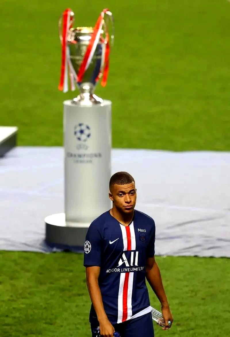 阿森纳碾压巴西，姆巴佩高光表现