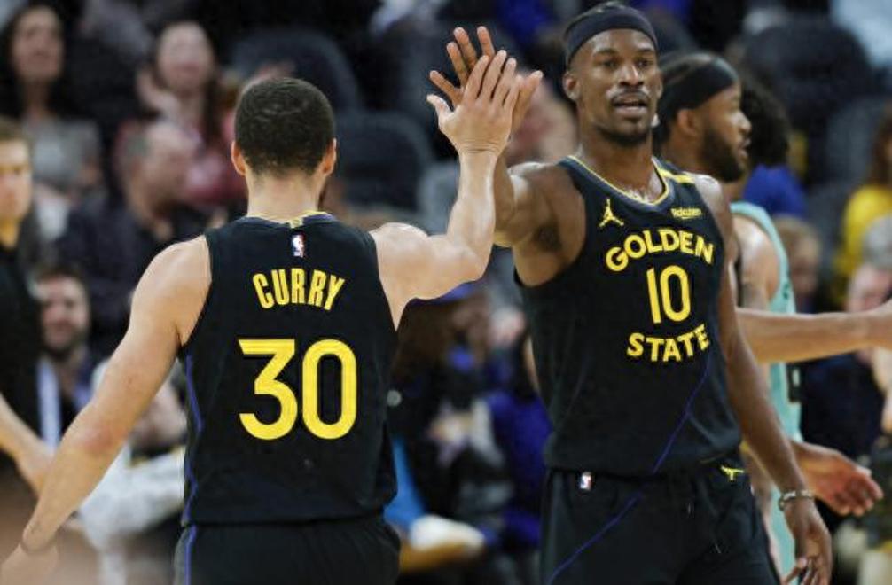 魔术险胜天津队，库里状态火热