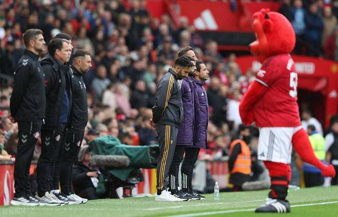 利物浦碾压曼联,基米希扛起全队 利物浦碾压曼联,基米希扛起全队